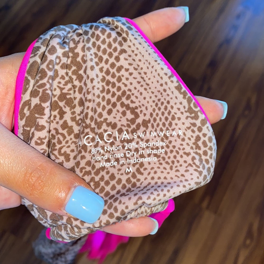 ACACIA bikini top🍭 - Picture 2 of 3